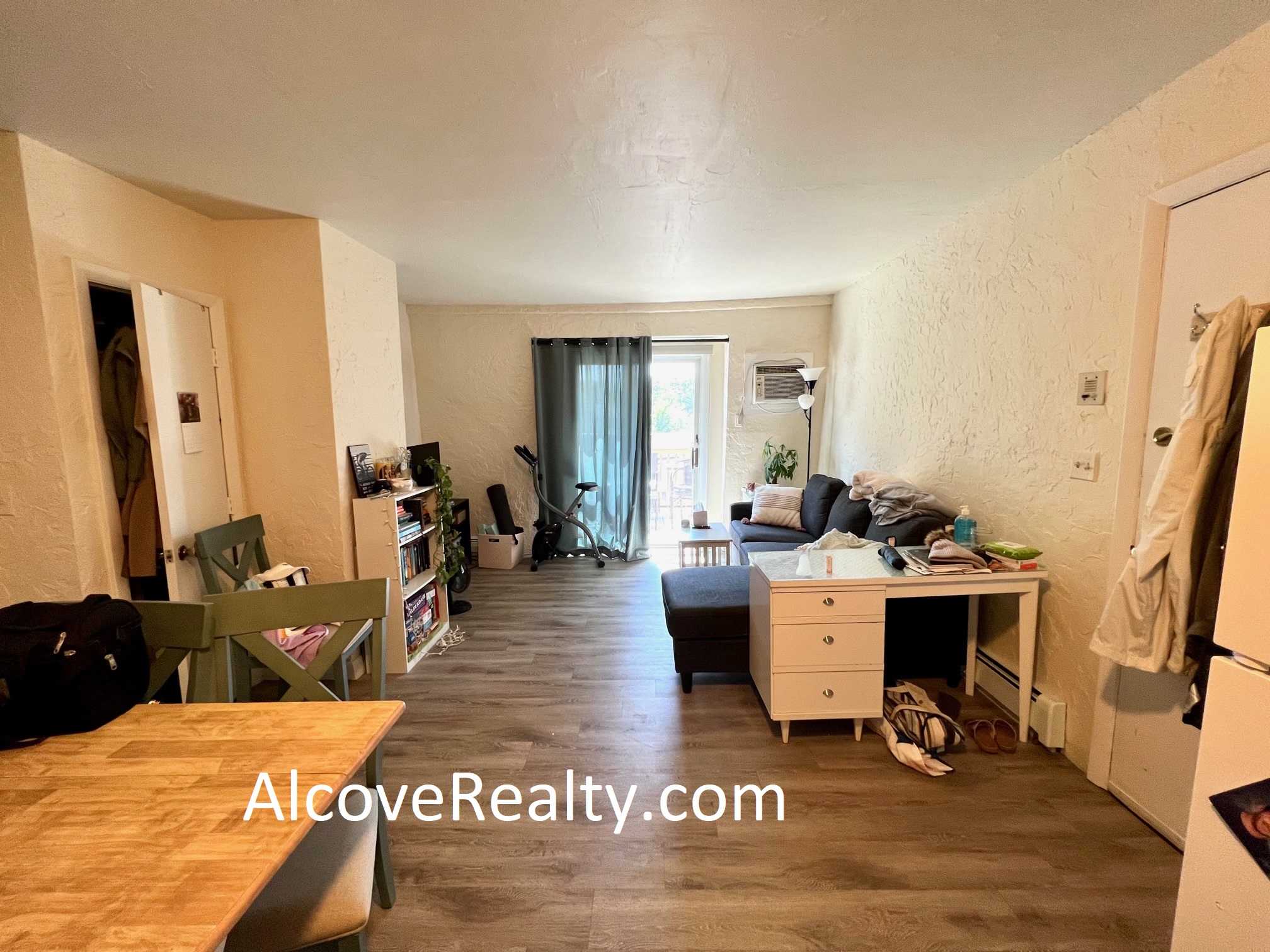 2 bed, 1 bath apartment for rent at 9 Holland St Unit 3A, Davis Square — photo 4 of 11