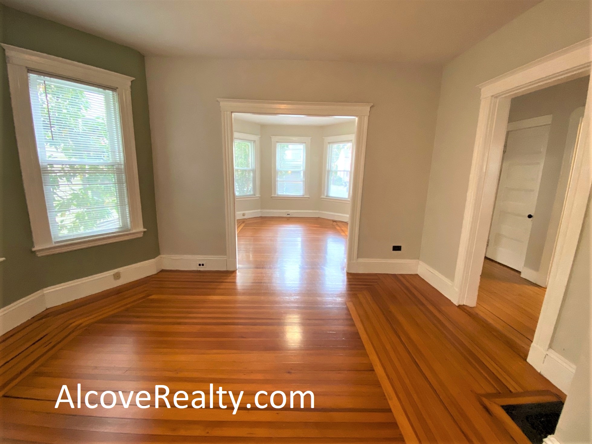 2 bed, 1 bath apartment for rent at 46 Gold Star Rd Unit 1, North Cambridge — photo 4 of 10