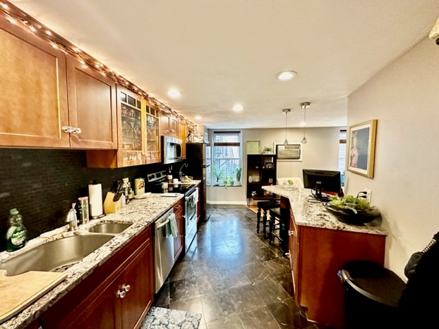 1 bed, 1 bath apartment for rent at 61 Salem St Unit 3, North End — photo 4 of 18