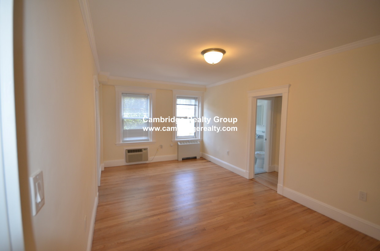 2 bed, 1 bath apartment for rent at 26 Chauncy St Unit 1A, Neighborhood Nine — photo 4 of 6