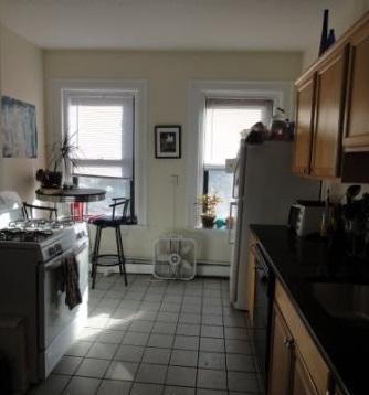 5 bed, 1 bath apartment for rent at 622 Columbus Ave Unit 3, South End — photo 4 of 7