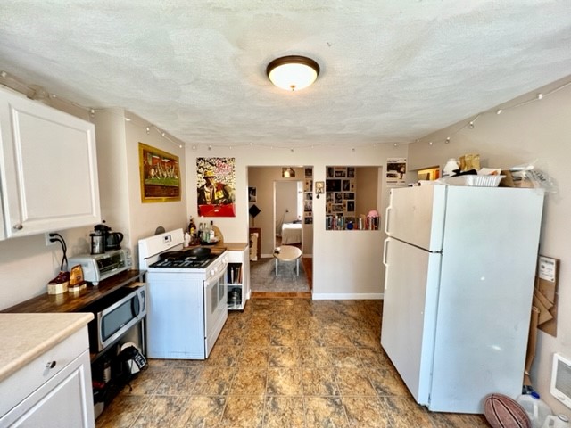 1.5 bed, 1 bath apartment for rent at 2 Baldwin Pl Unit 3R, North End — photo 4 of 21