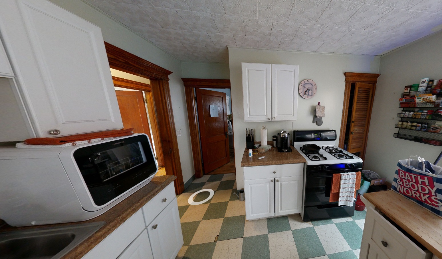 3 bed, 1 bath apartment for rent at 20 Marie Ave Unit 3, Mid Cambridge — photo 4 of 10