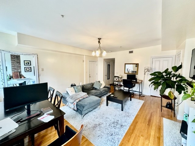 2 bed, 2.5 bath apartment for rent at 34 Mount Vernon St Unit 3, Beacon Hill — photo 4 of 22