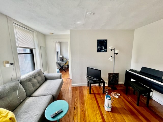 1 bed, 1 bath apartment for rent at 24 Stillman Unit 5, North End — photo 4 of 11