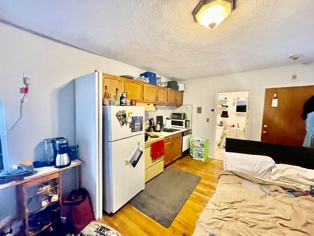 Studio bed, 1 bath apartment for rent at 59 Salem St Unit 3, North End — photo 4 of 7