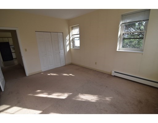 2 bed, 1 bath apartment for rent at 171 Harvard St Unit 4, Coolidge Corner — photo 8 of 12