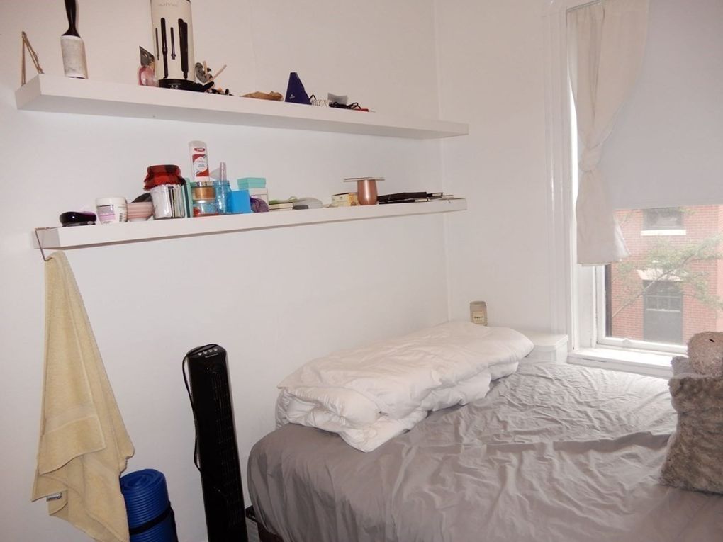 2 bed, 1 bath apartment for rent at 86 West Cedar St Unit 7, Beacon Hill — photo 6 of 11