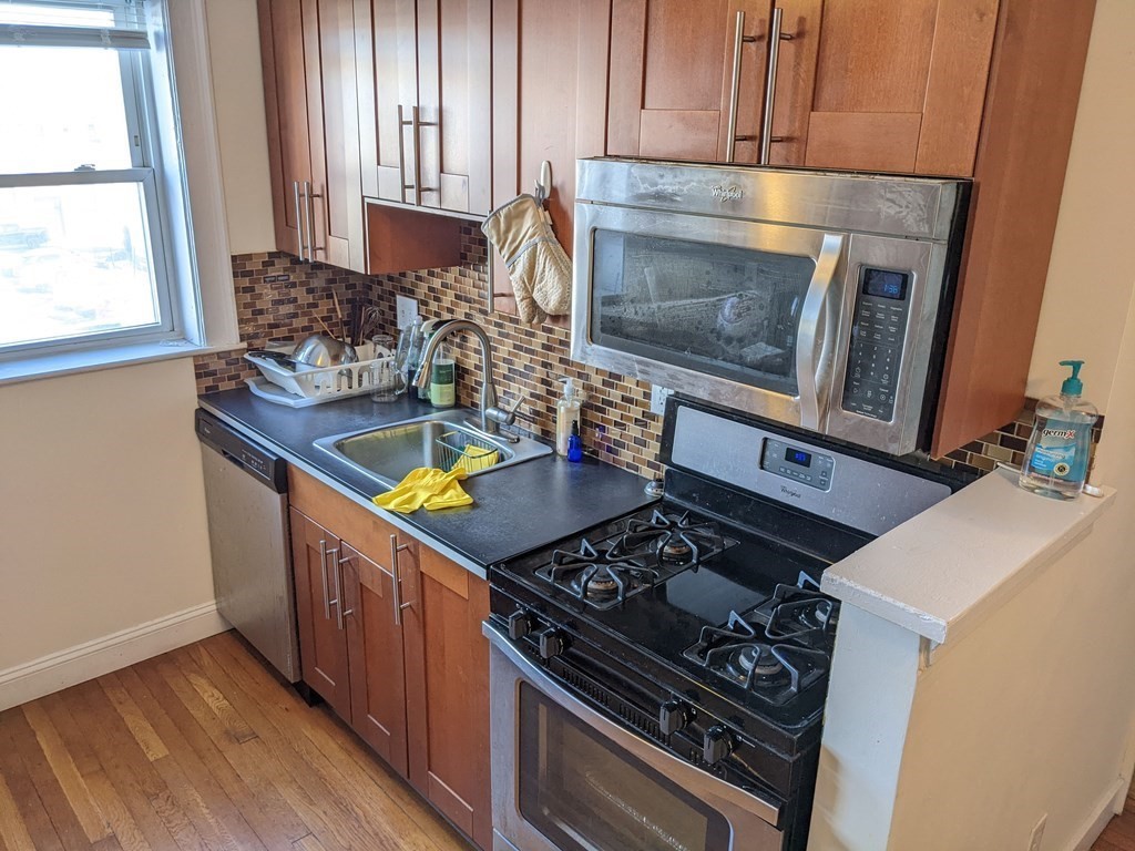 38 Day St, Davis Square