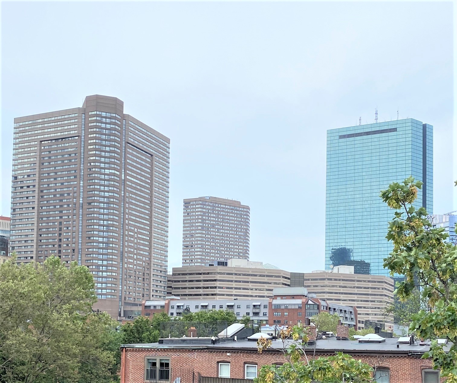 3 bed, 2 bath apartment for rent at 209 W Newton Unit 2, Back Bay — photo 4 of 4