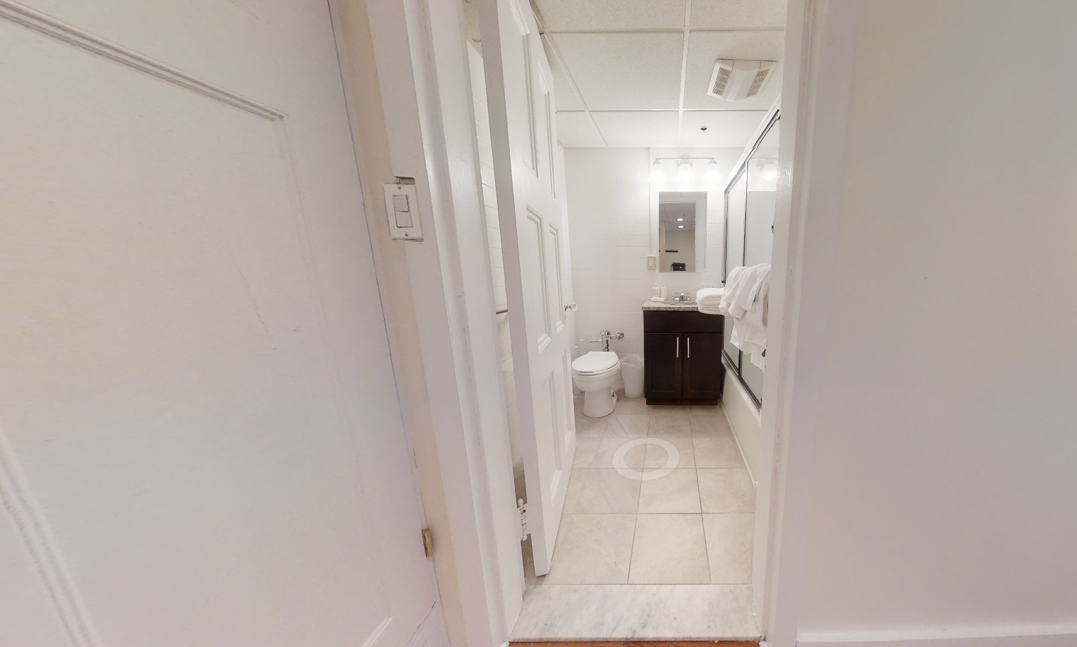 Studio bed, 1 bath apartment for rent at 62 Boylston St Unit 1, Back Bay — photo 5 of 11