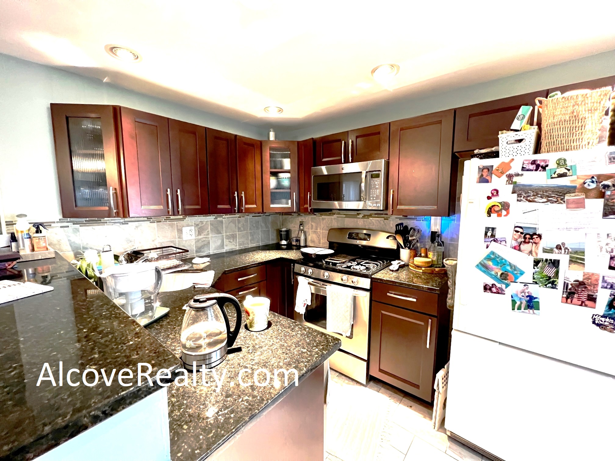 2 bed, 1.5 bath apartment for rent at 12 Fisk Ave Unit 1, Magoun Square — photo 4 of 12
