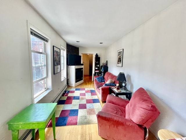 3 bed, 1.5 bath apartment for rent at 19 Sheafe St Unit 4, North End — photo 4 of 18
