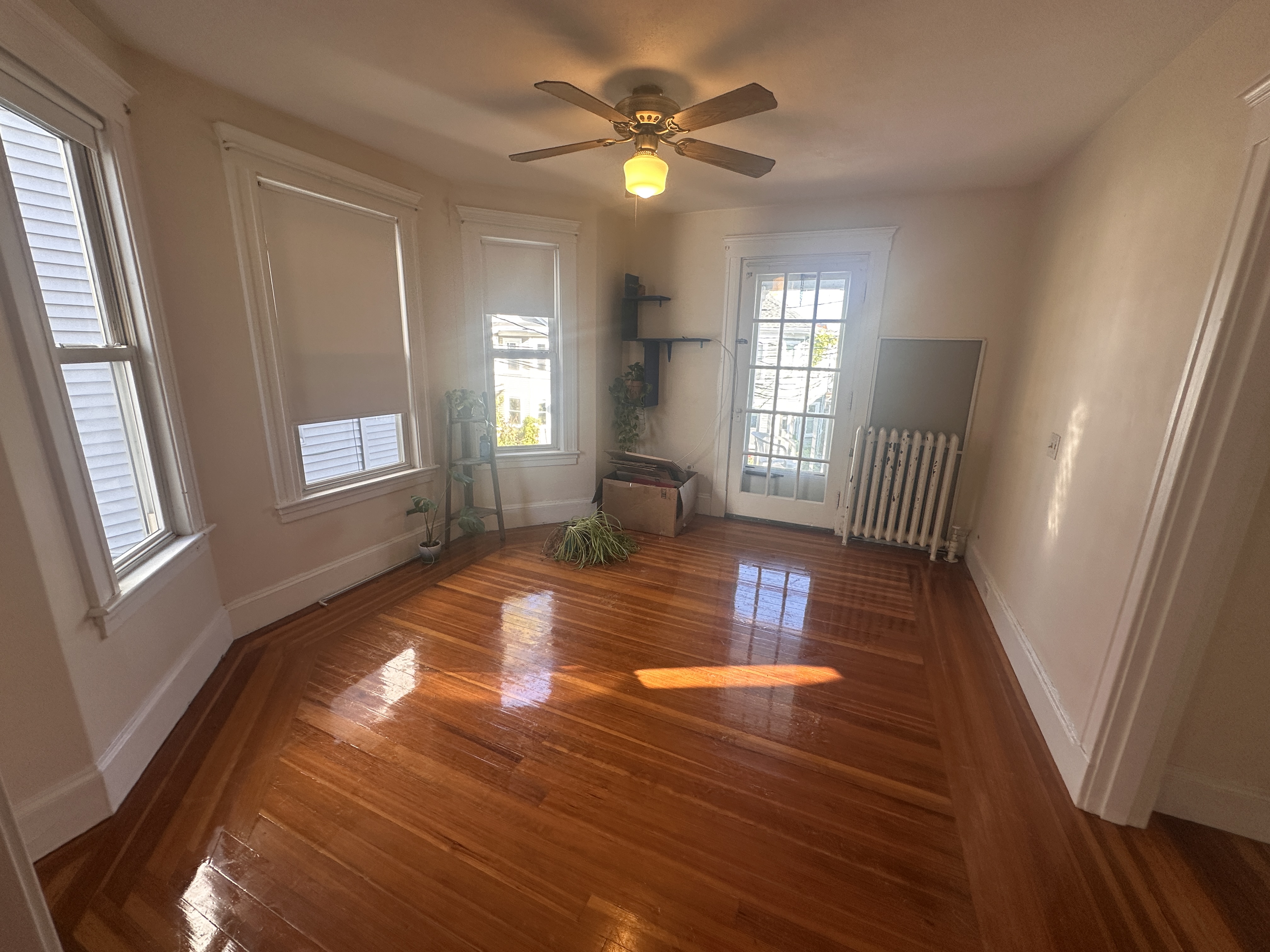 2 bed, 1 bath apartment for rent at 39 Magnus Ave Unit 2T, Ward Two — photo 6 of 24