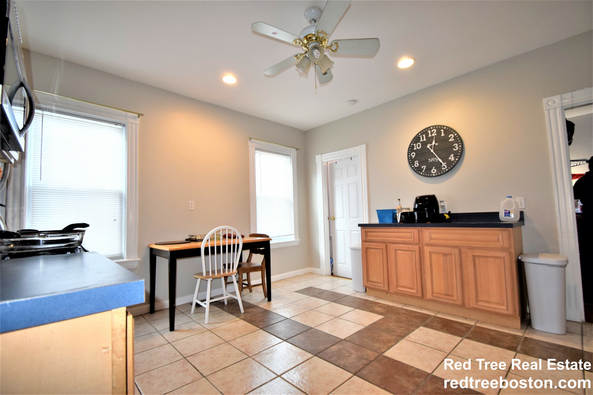 201 Hillside St, Mission Hill