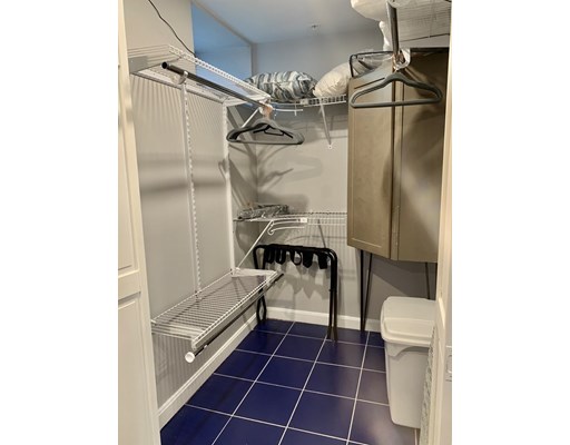 1 bed, 1 bath apartment for rent at 726 Metropolitan Ave Unit G, Hyde Park — photo 44 of 47