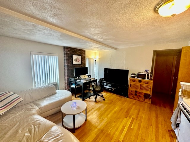 2 bed, 1 bath apartment for rent at 8 Harris St Unit 4, North End — photo 4 of 12