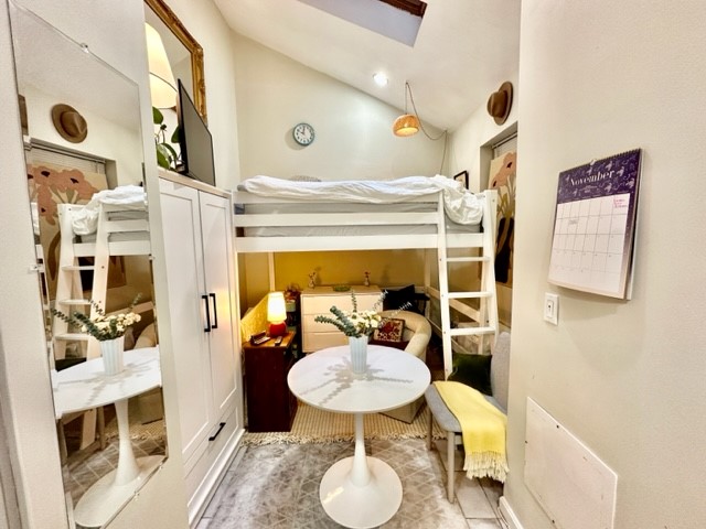 Studio bed, 1 bath apartment for rent at 419 Hanover St Unit 1, North End — photo 4 of 9