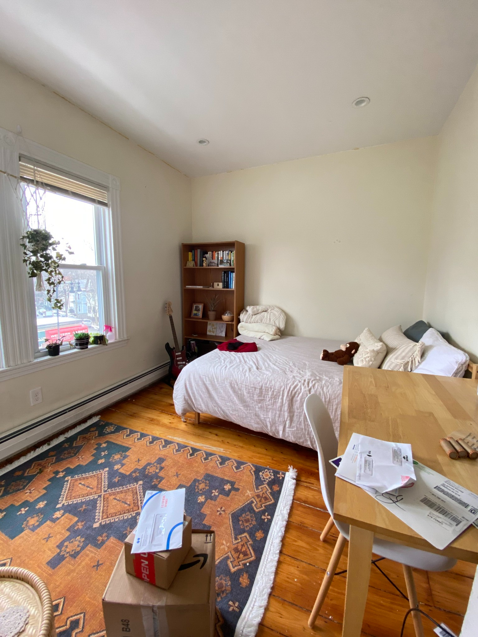 3 bed, 1.5 bath apartment for rent at 6 Hingham St Unit 3, Cambridgeport — photo 2 of 10