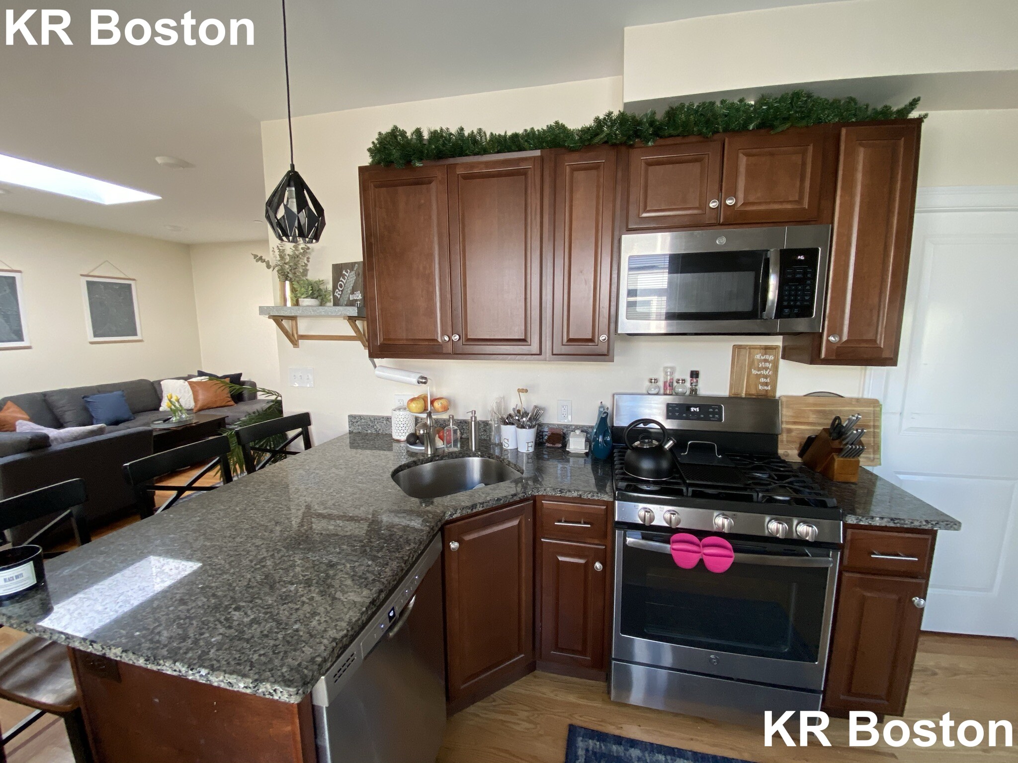 1 bed, 1 bath apartment for rent at 7 Fairbanks St Unit 5, Brighton — photo 2 of 7