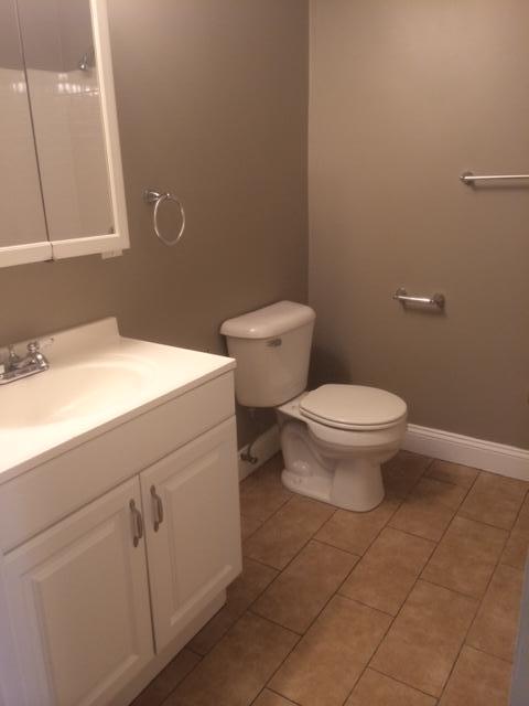 3 bed, 1 bath apartment for rent at 26 Monmouth St Unit 3, Eagle Hill — photo 5 of 6