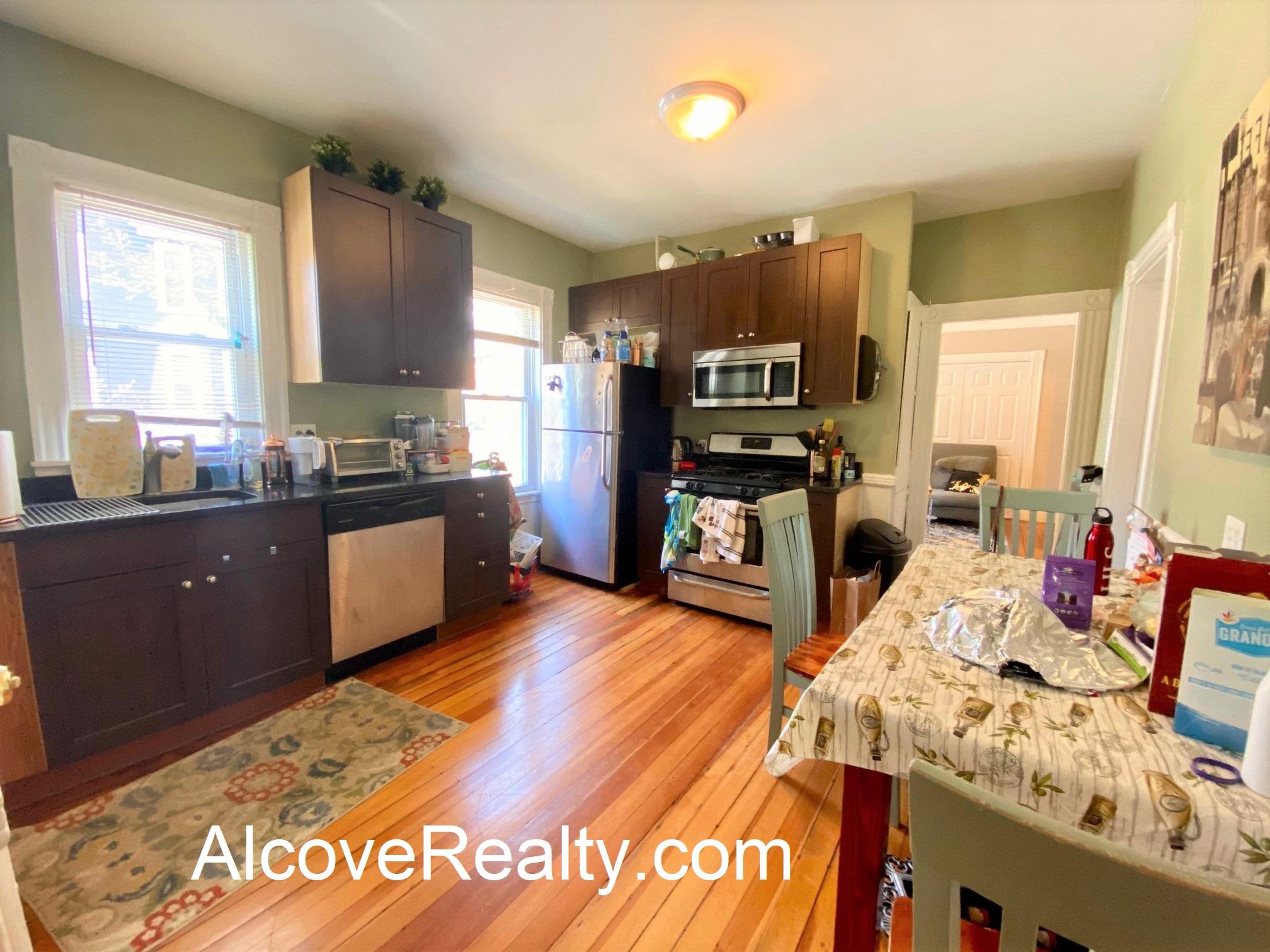 3 bed, 1.5 bath apartment for rent at 68 Richdale Ave Unit 2, Porter Square — photo 4 of 12