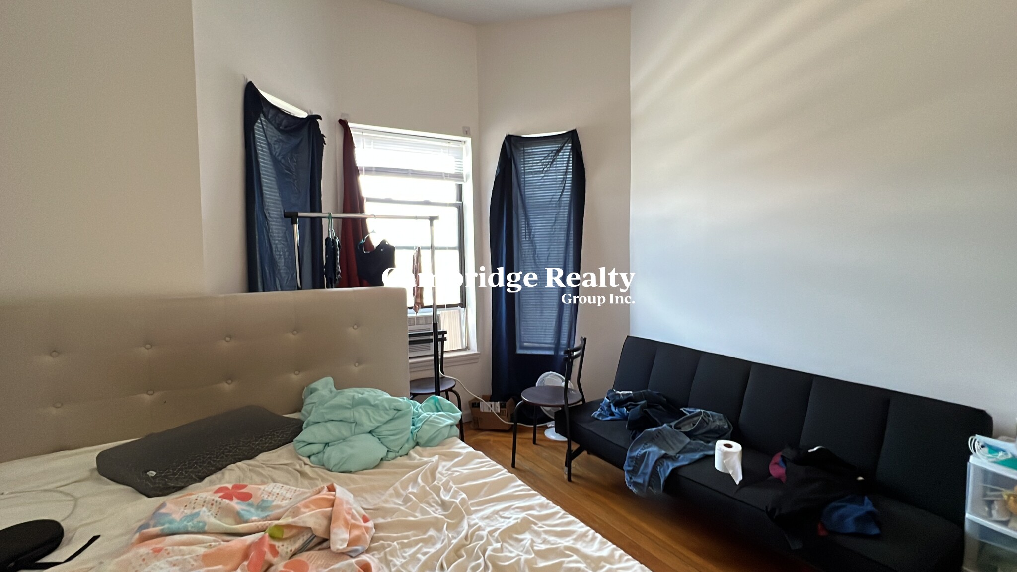 2 bed, 1 bath apartment for rent at 796 Main St Unit 784-5T, The Port — photo 2 of 9
