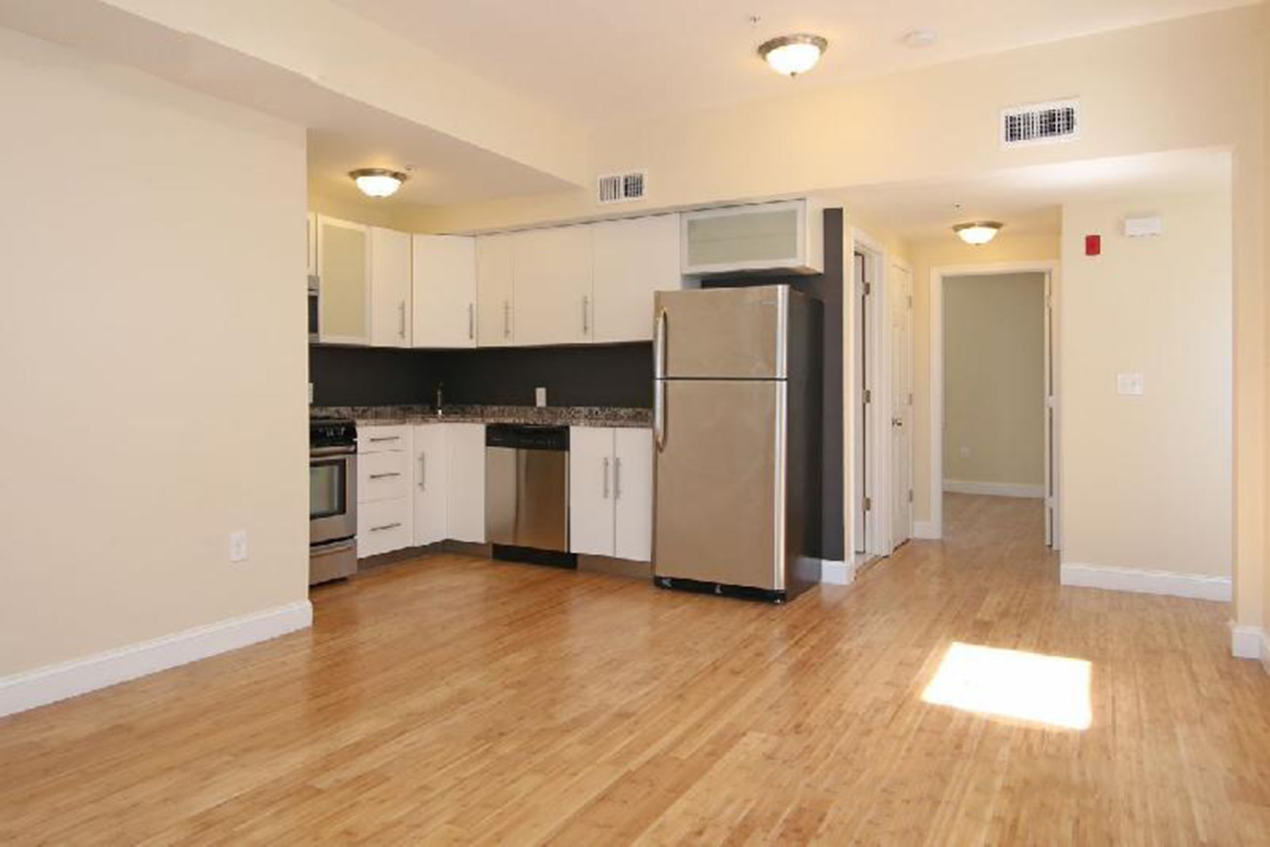 6 bed, 2 bath apartment for rent at 26 Princeton St Unit 3, East Boston — photo 4 of 6