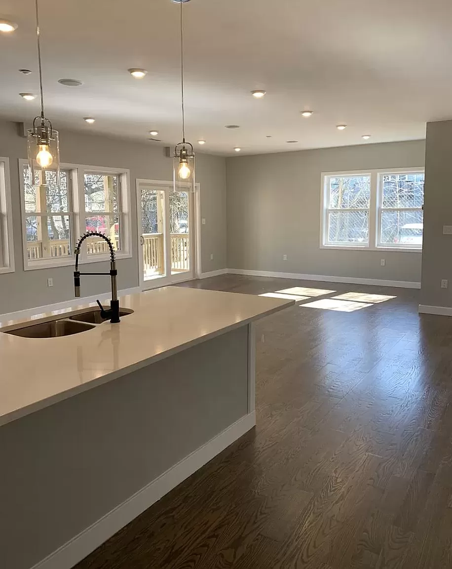 2 bed, 2 bath apartment for rent at 10 Ruthven Park Unit 2, Dorchester — photo 4 of 7