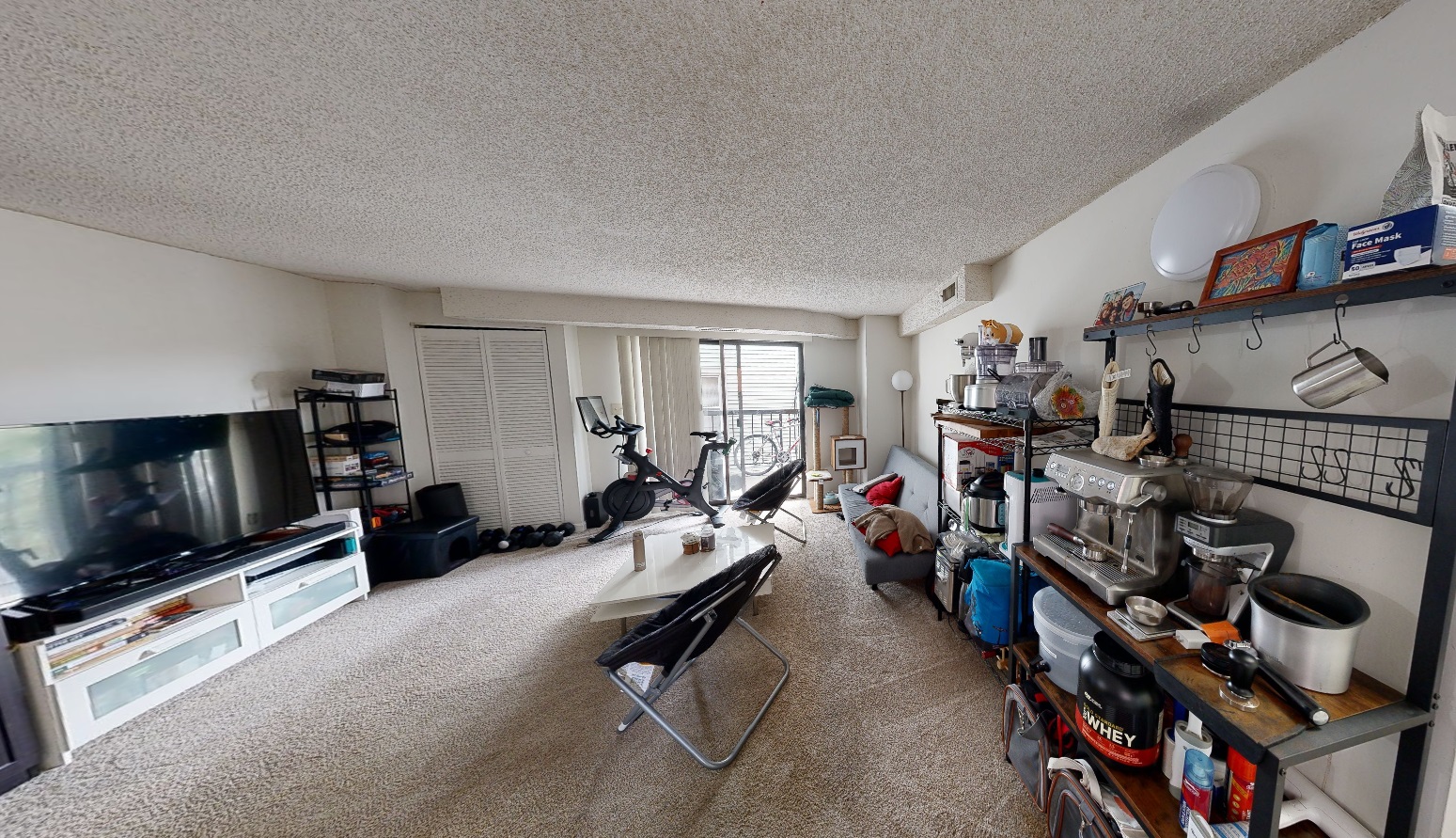3 bed, 2 bath apartment for rent at 16 Elmer St Unit 301T, Riverside — photo 4 of 9