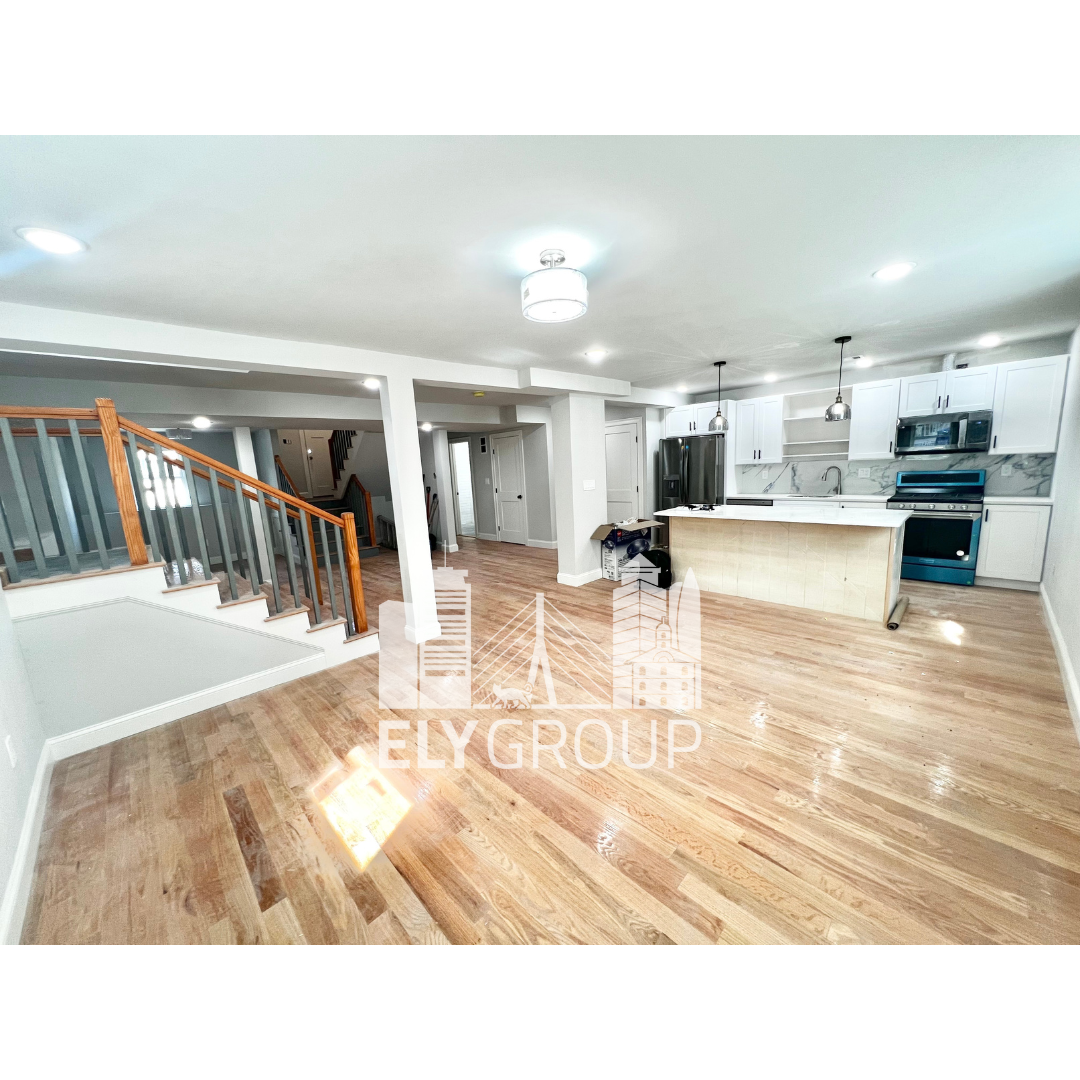 4 bed, 2 bath apartment for rent at 33 Lincoln St Unit 1, West Medford — photo 5 of 22
