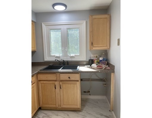 2 bed, 1.5 bath apartment for rent at 37B Morton St Unit B, Jamaica Plain — photo 24 of 28