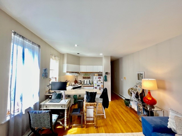 1 bed, 1 bath apartment for rent at 10 Garden Ct Unit 6, North End — photo 4 of 12
