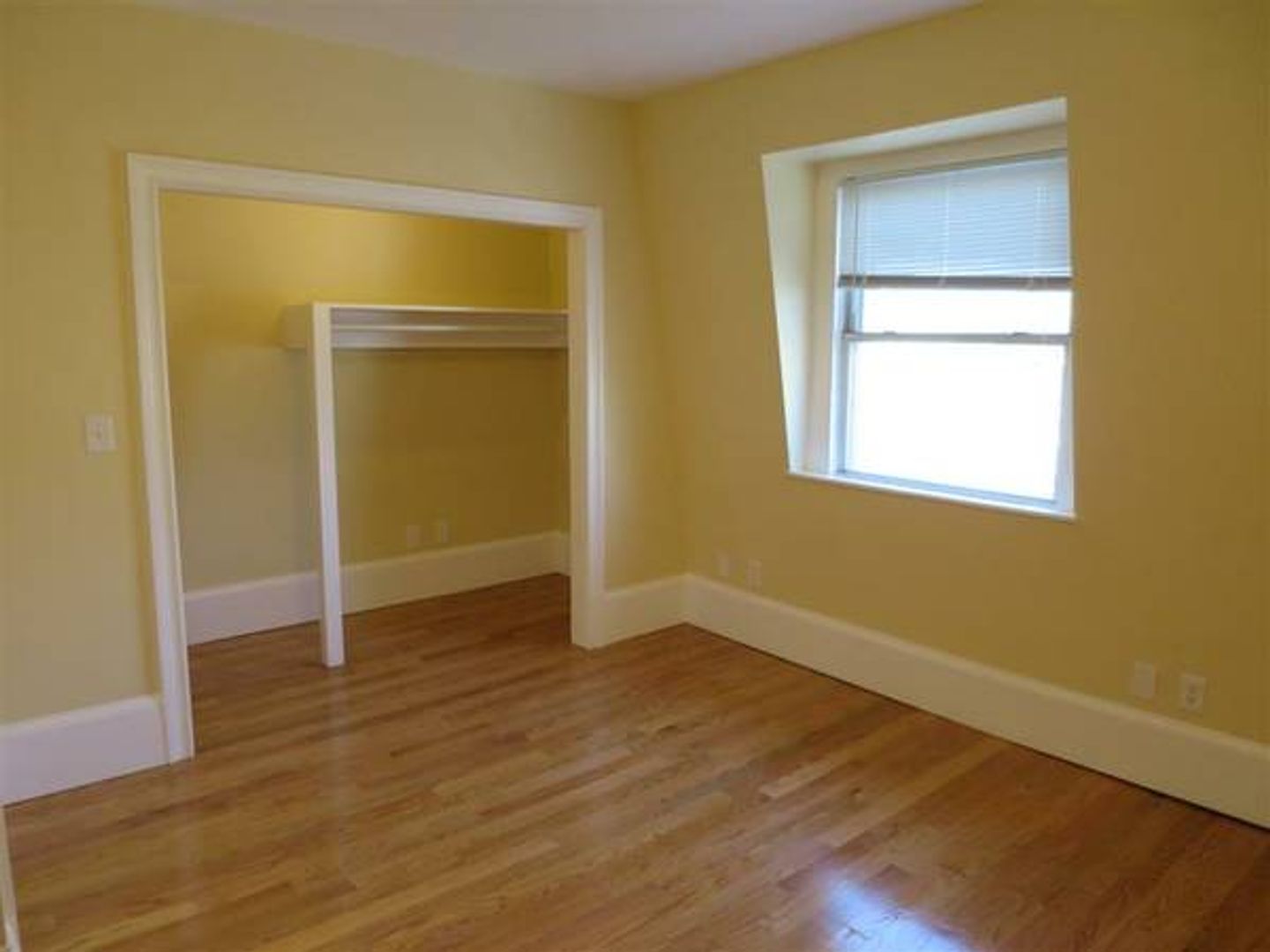 208 Holland St, Teele Square