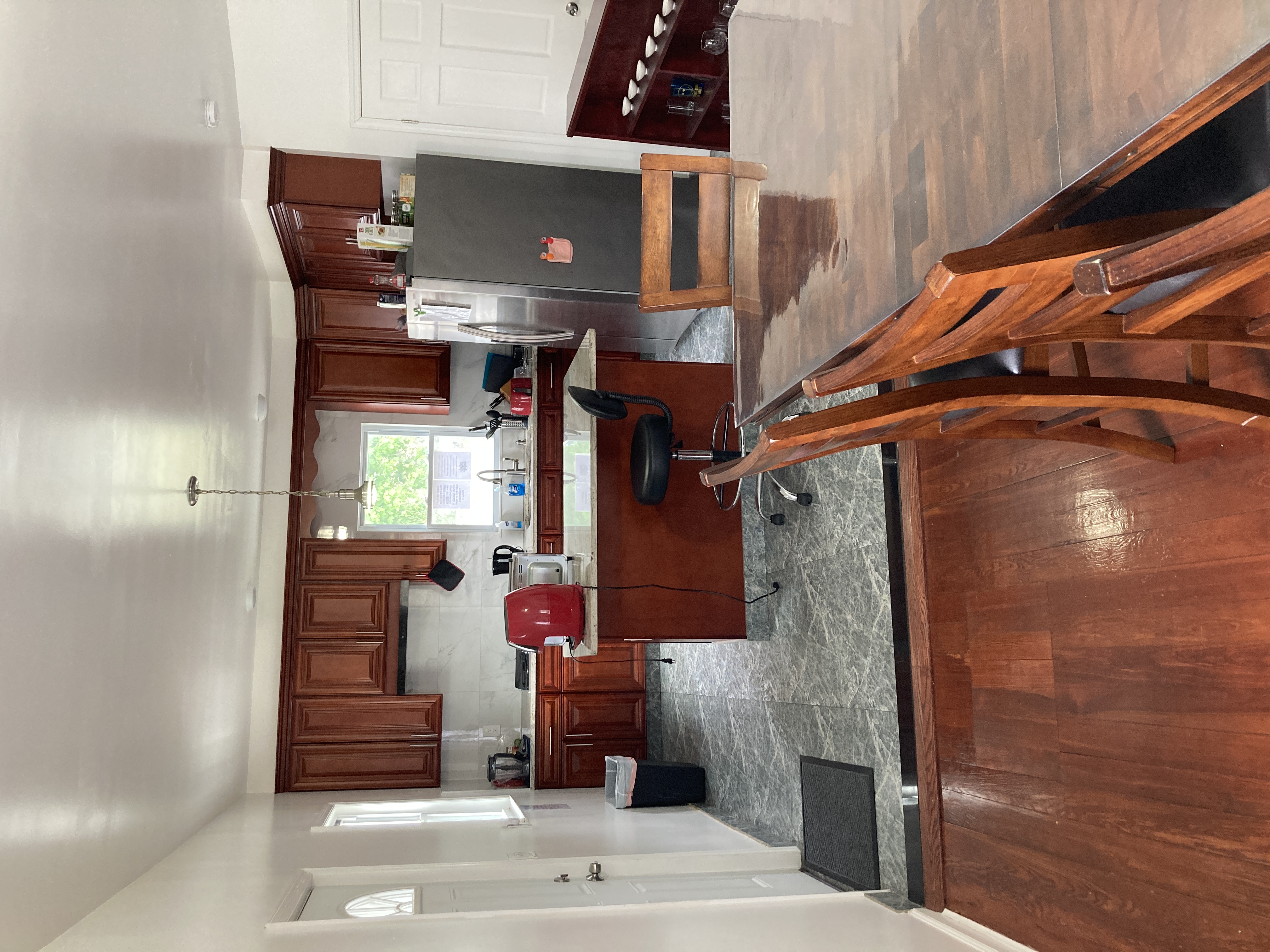 7 bed, 4+ bath apartment for rent at 72 Standish Ave Unit Attic, Quincy — photo 4 of 15