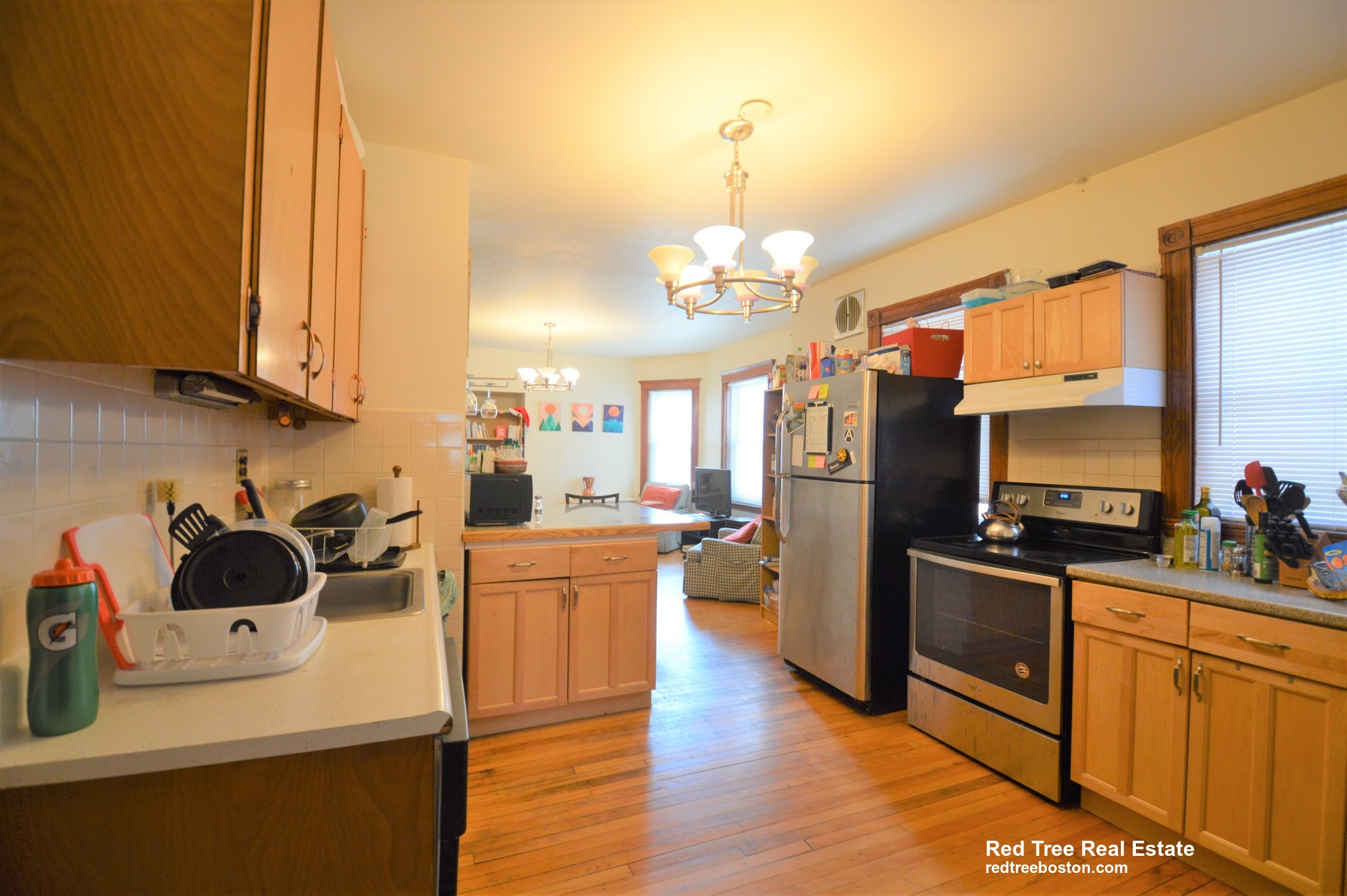 331 Faneuil St, Oak Square