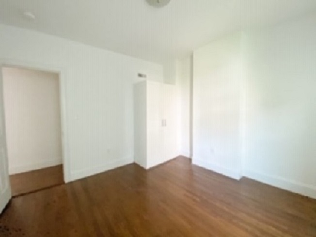 4 bed, 1 bath apartment for rent at 25 Marney St Unit 1, East Cambridge — photo 6 of 9