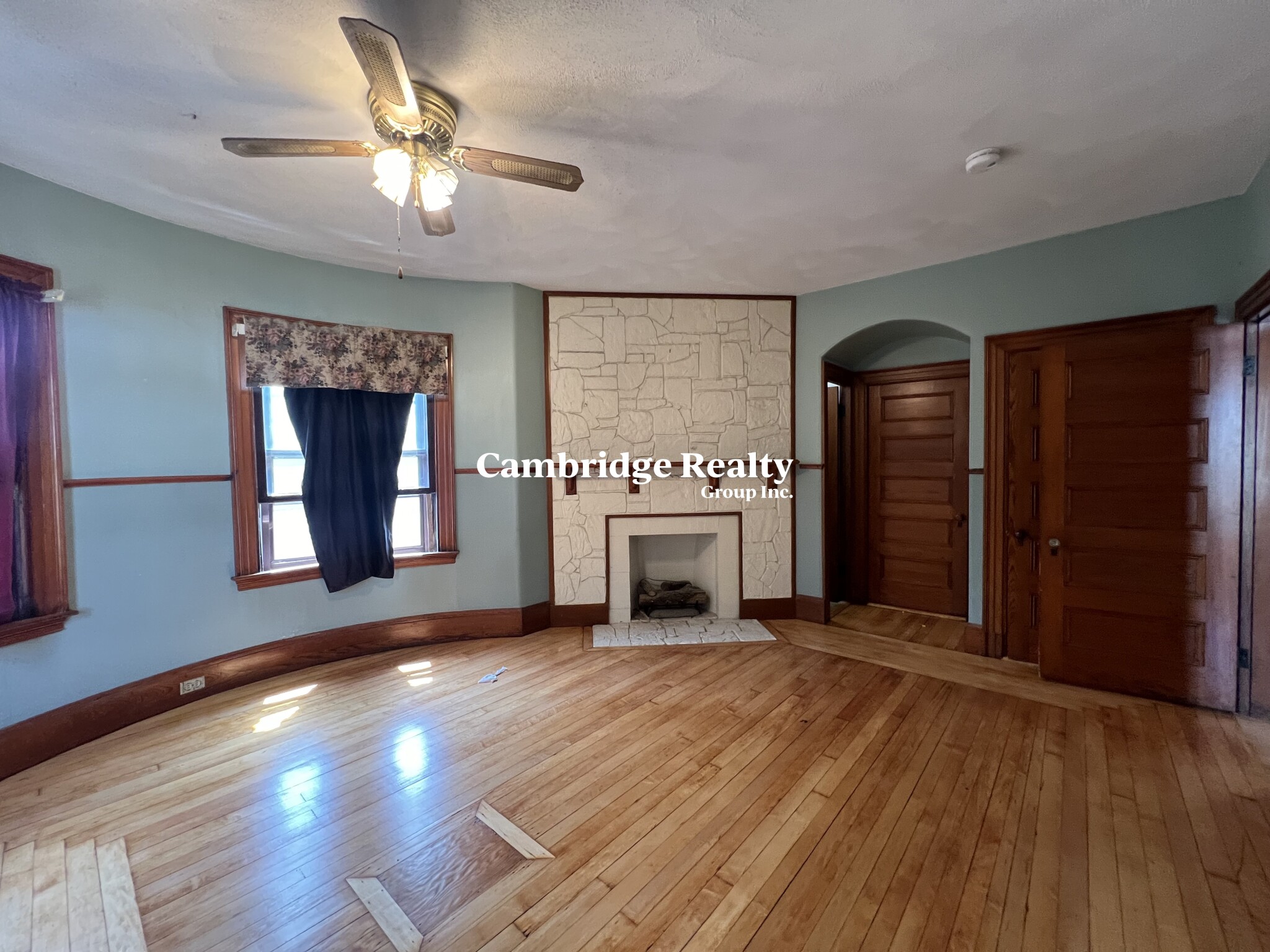 22 Grand View Ave, Prospect Hill