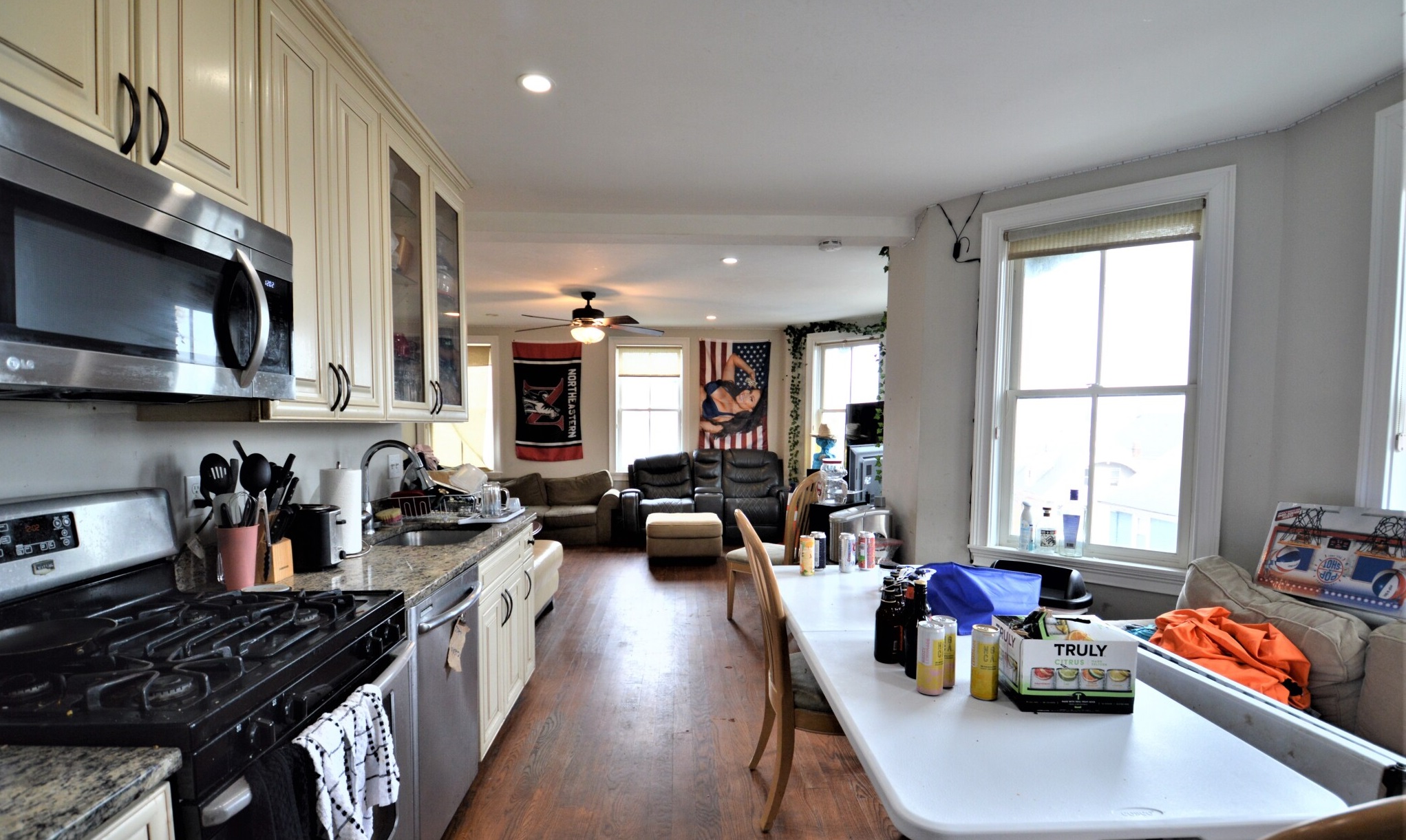 6 bed, 2 bath apartment for rent at 4 Judge St Unit 2, Mission Hill — photo 6 of 16