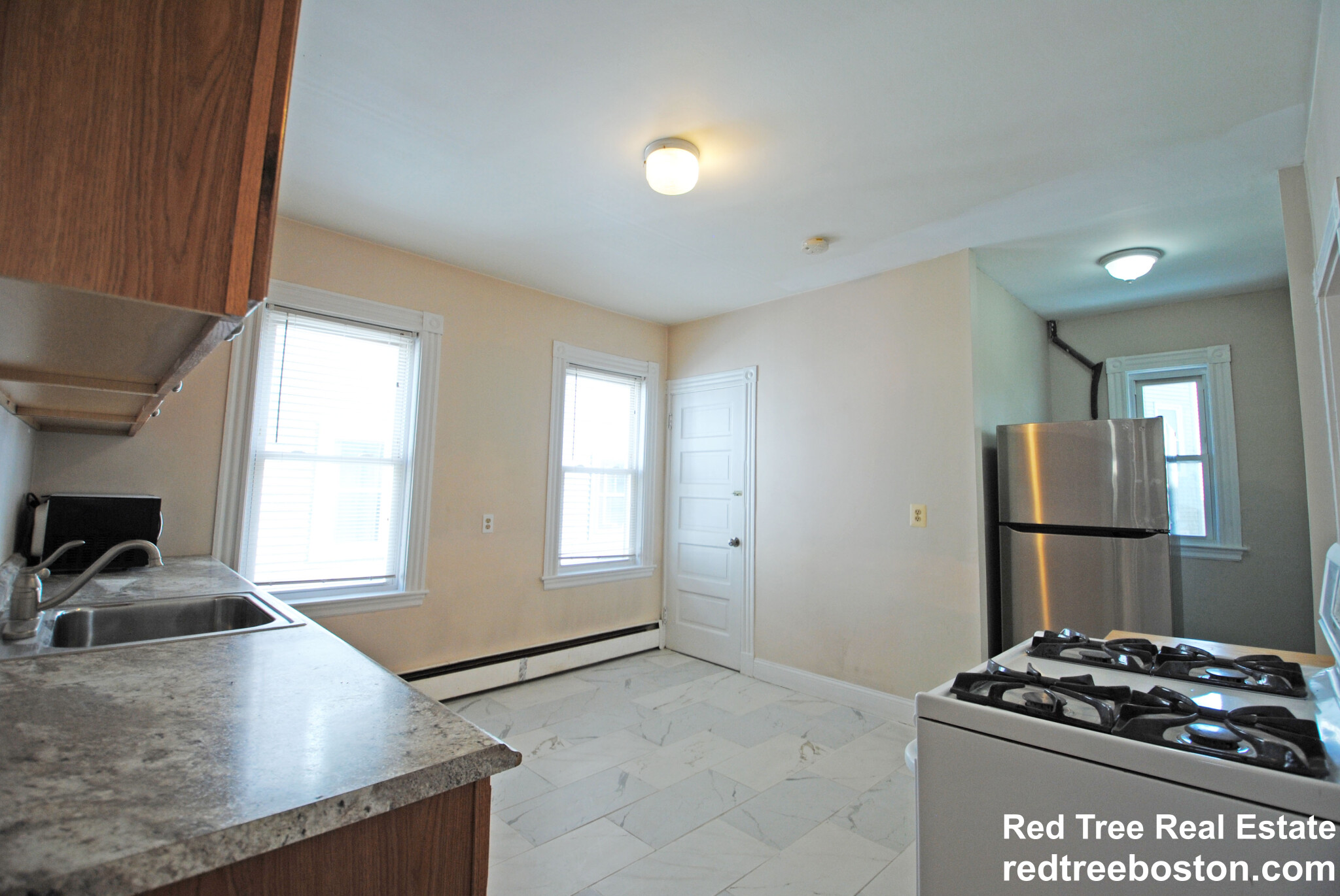 3 bed, 1 bath apartment for rent at 32 Raven St Unit 2, Dorchester — photo 3 of 9
