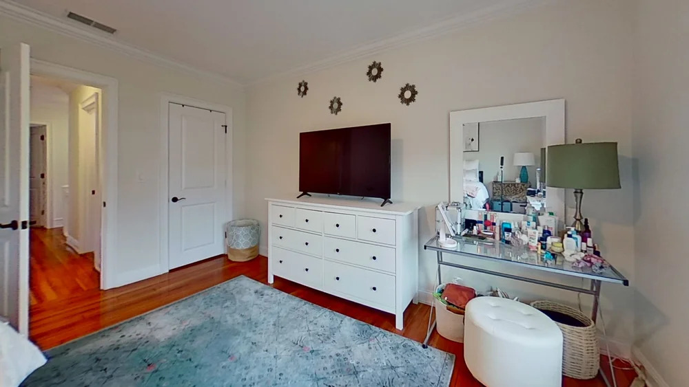 5 bed, 2 bath apartment for rent at 45 Burton St Unit 2, Brighton — photo 4 of 6
