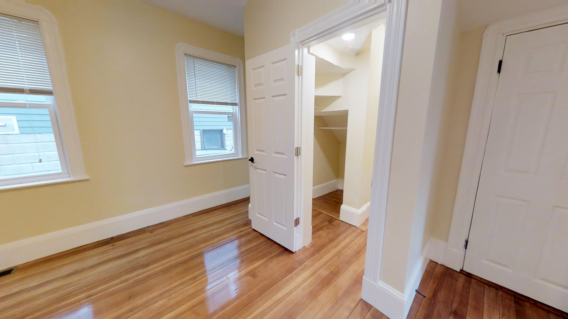 4 bed, 1 bath apartment for rent at 42 Ibbetson Unit 1, Porter Square — photo 6 of 6