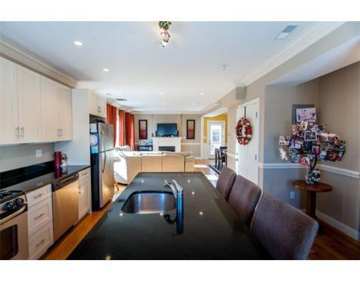 3 bed, 1.5 bath apartment for rent at 163 H St Unit 2, South Boston — photo 2 of 28