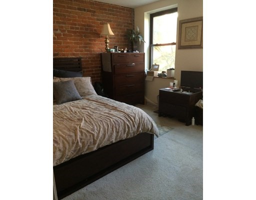 1 bed, 1 bath apartment for rent at 90 Gainsborough St Unit 203E, Fenway — photo 2 of 5
