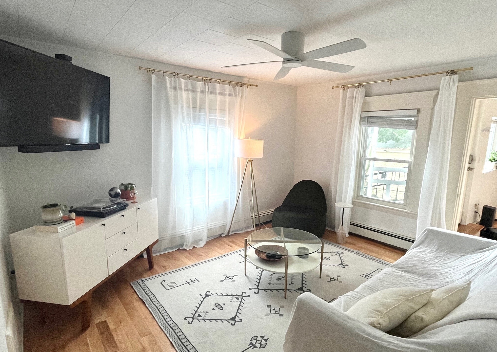 34 Everett Ave, East Somerville