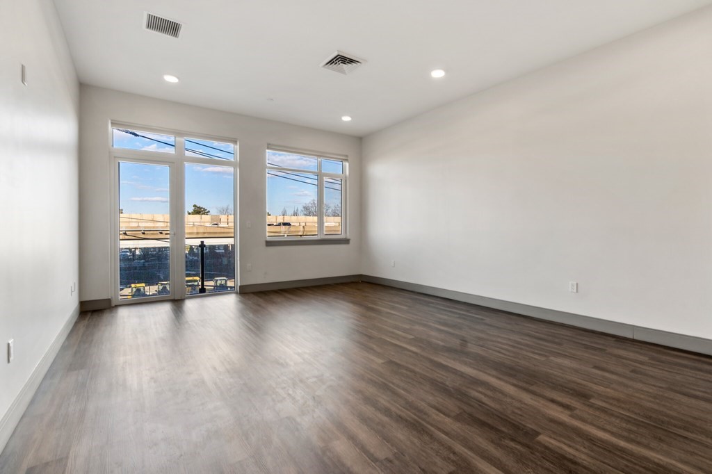 2 bed, 2 bath apartment for rent at 400 Mystic Ave Unit 206, Somerville — photo 5 of 12