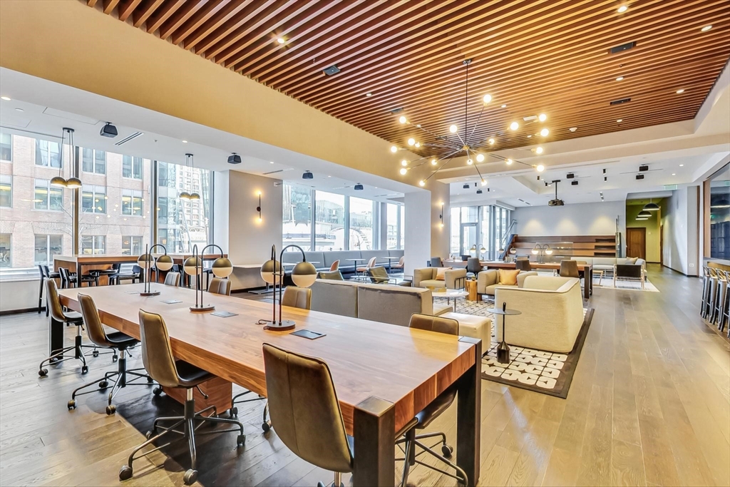 135 Seaport Blvd, Seaport District