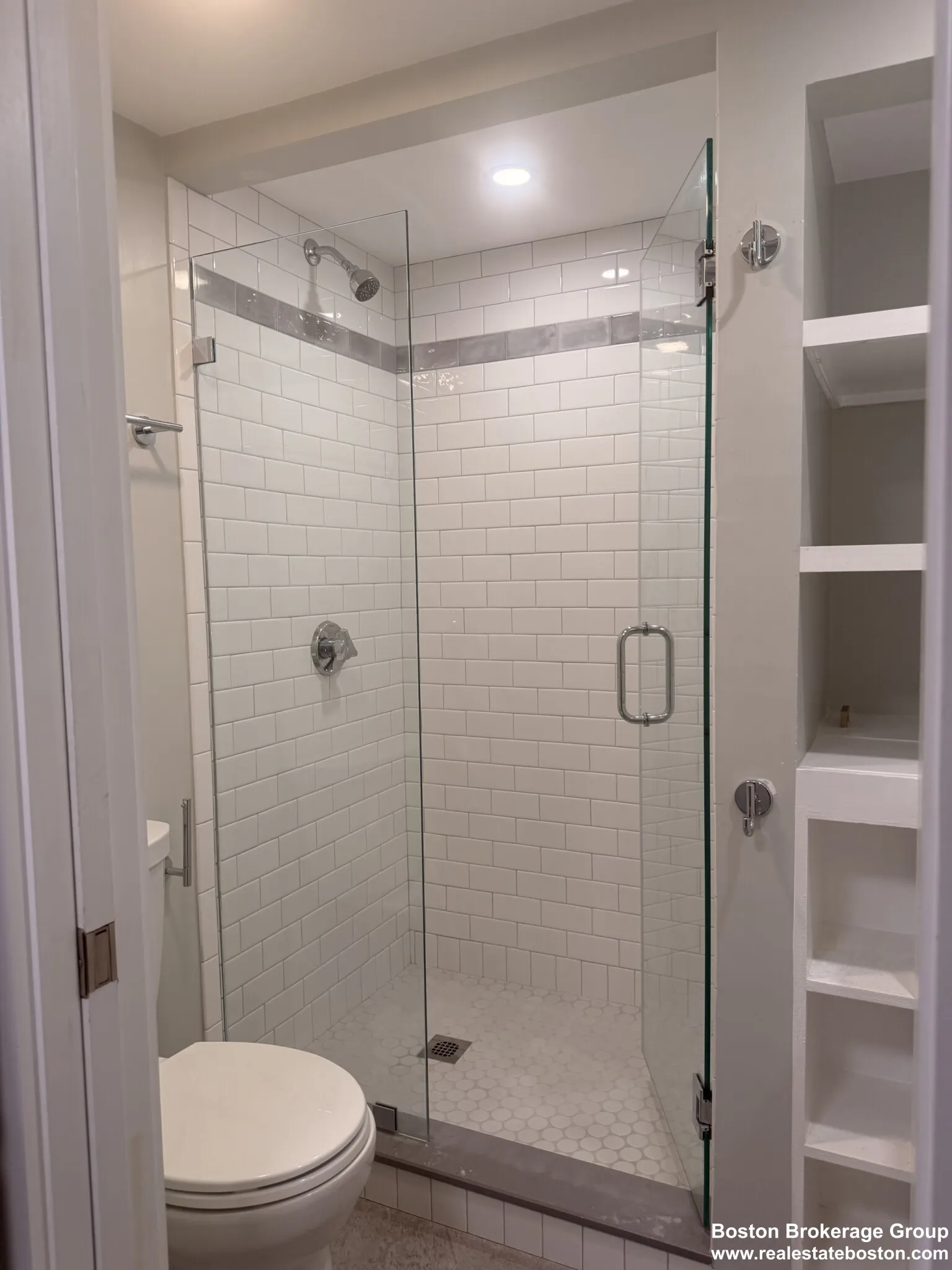 857 Beacon St, Fenway