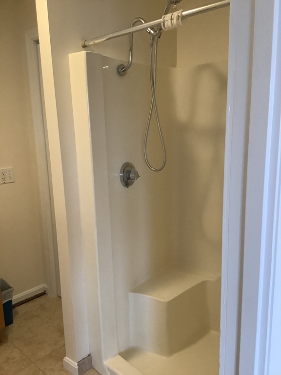 5 Lakemans Ln, Ipswich