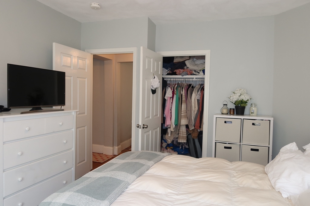 69 Marine Rd, South Boston